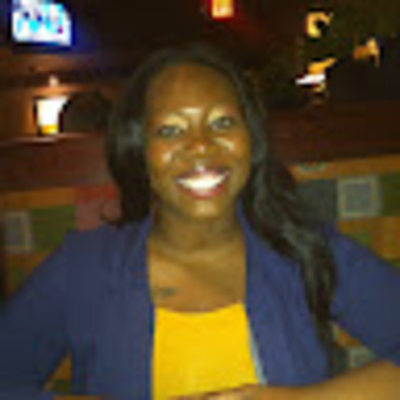 Meet your Posher, Jessica - Picture 1 of 1